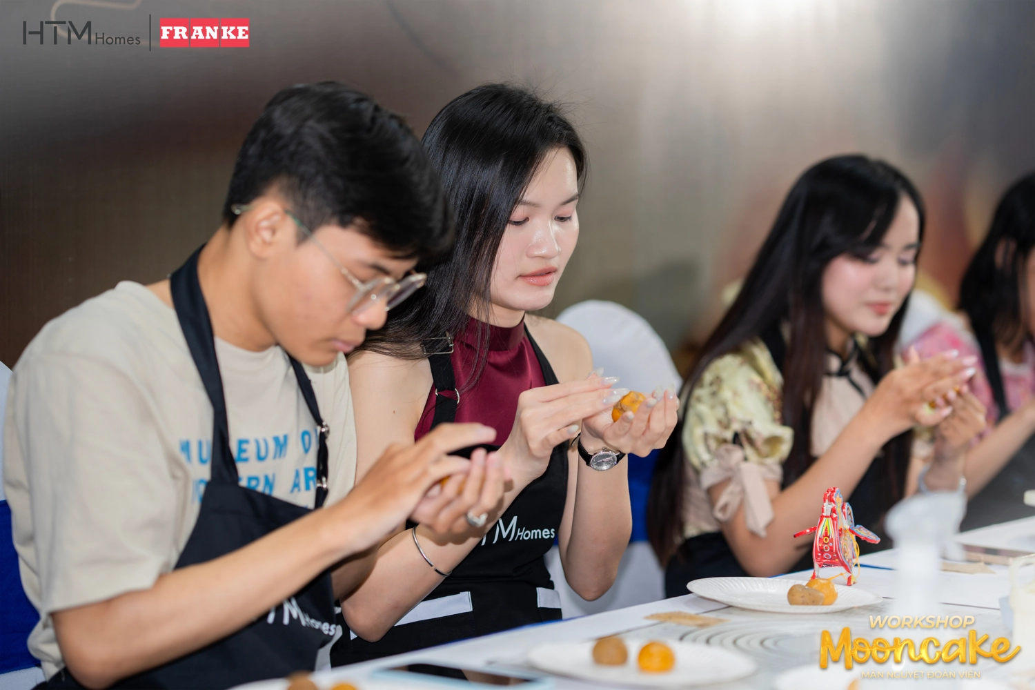 Đông đảo tiktoker tham gia workshop Mooncake “Mãn Nguyệt Đoàn Viên”