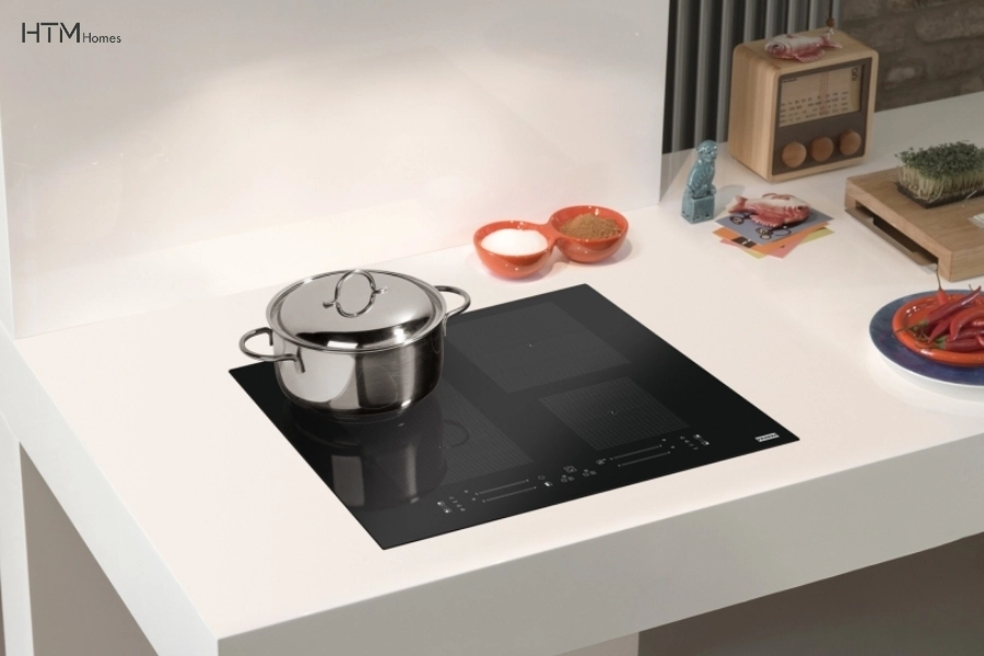 Mẫu bếp bếp từ nhập khẩu Thuỵ Sĩ 4 vùng nấu 