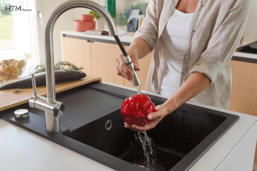 thiet-bi-nha-bep-chau-rua-va-voi-bep-chau-au-tai-htm-homes